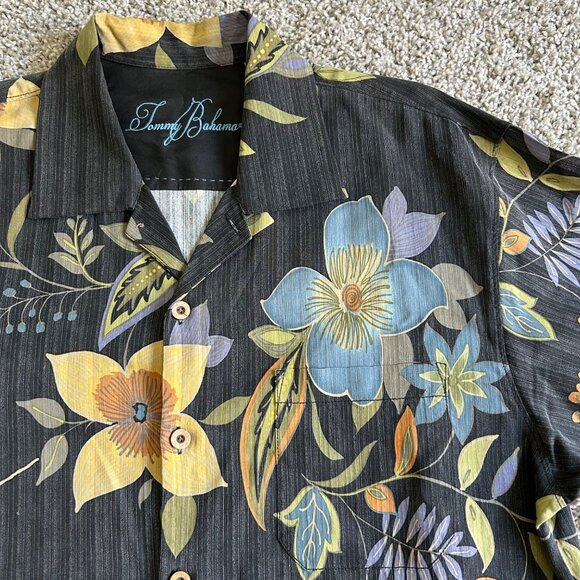 Tommy Bahama Mens Size L Silk Hawaiian Floral Print Button Down Shirt - Picture 2 of 7